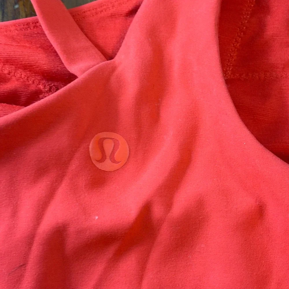 Lululemon Asymmetric Yoga‎ Tank Top Red Nulu One Shoulder Size 2 LW1EI5S